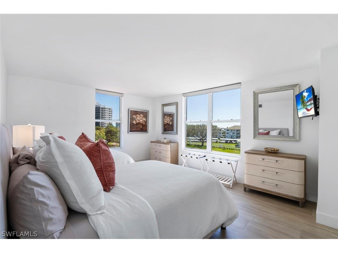 10701 Gulf Shore Drive #402 Naples FL 34108 226007338 image25