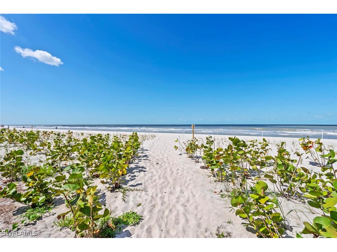 10701 Gulf Shore Drive #402 Naples FL 34108 226007338 image45