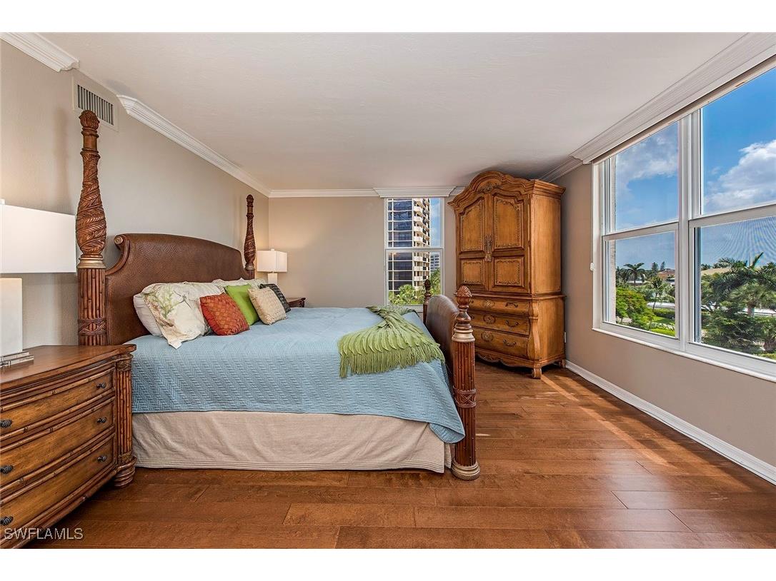 10701 Gulf Shore Drive #502 Naples FL 34108 225081577 image5