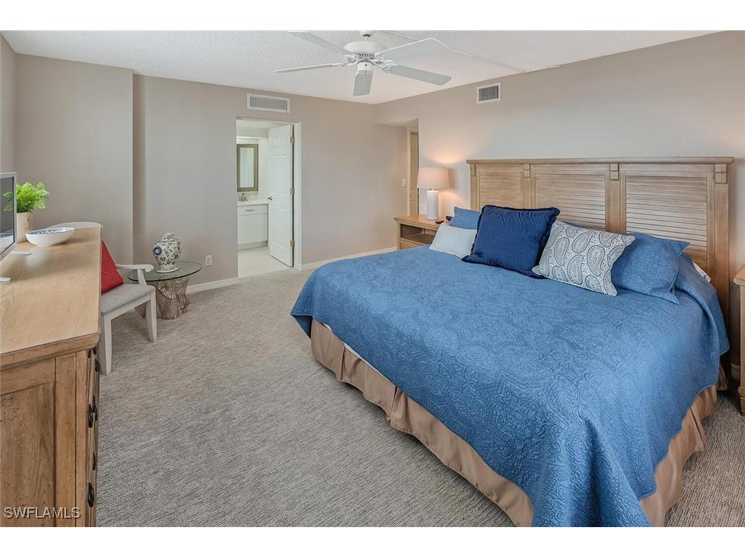 10701 Gulf Shore Drive #702 Naples FL 34108 225080398 image18