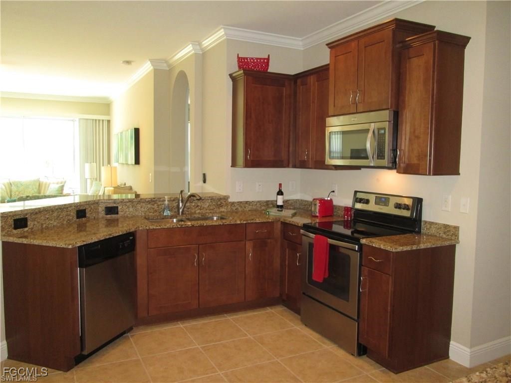 10702 Cetrella Drive Fort Myers FL 33913 2026003461 image5