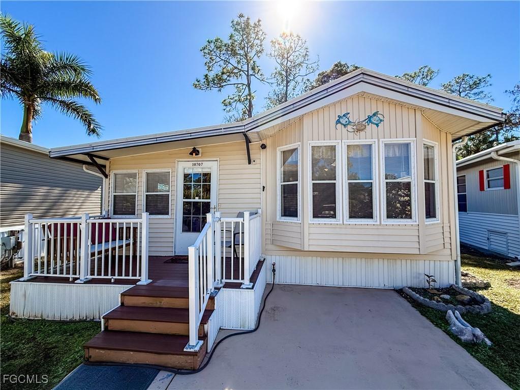10707 Yellow Rail Circle #4 Estero FL 33928 2026001567 image1