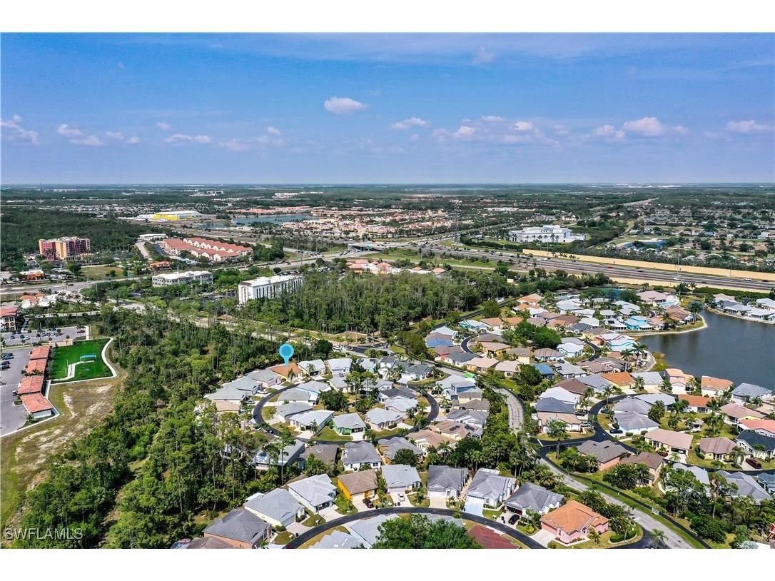 10710 Bahia Terrado Circle Estero FL 33928 225029172 image1