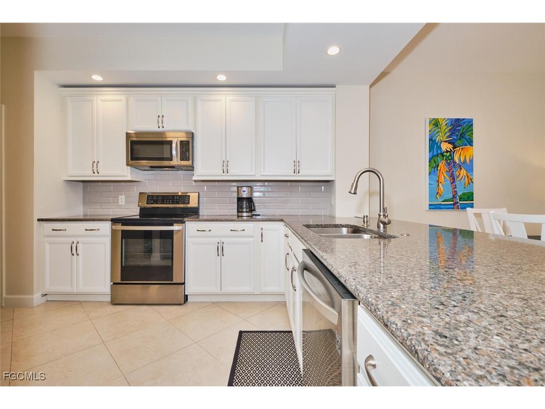 10710 Ravenna Way #103 Fort Myers FL 33913 2026002341 image3