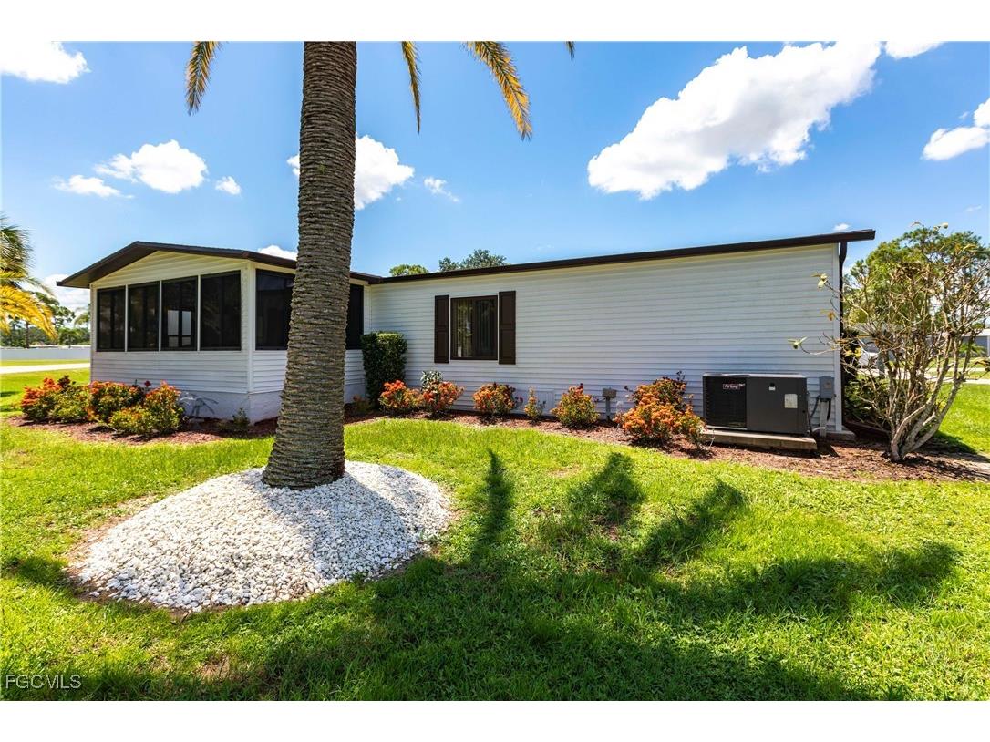 10716 Timber Pines Court North Fort Myers FL 33903 2025006573 image32