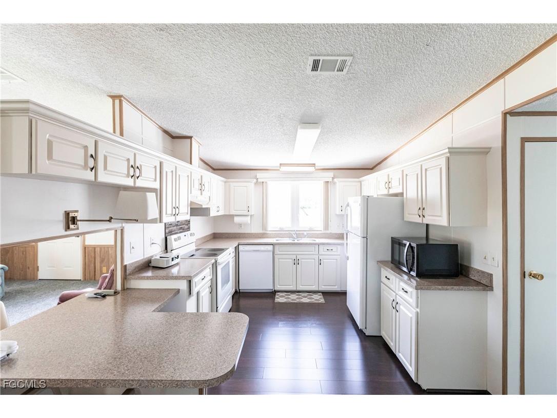 10716 Timber Pines Court North Fort Myers FL 33903 2025006573 image7