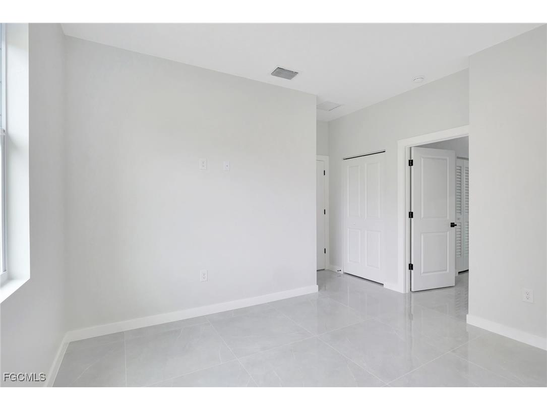 1072 Norton Avenue S Lehigh Acres FL 33974 2025009343 image8