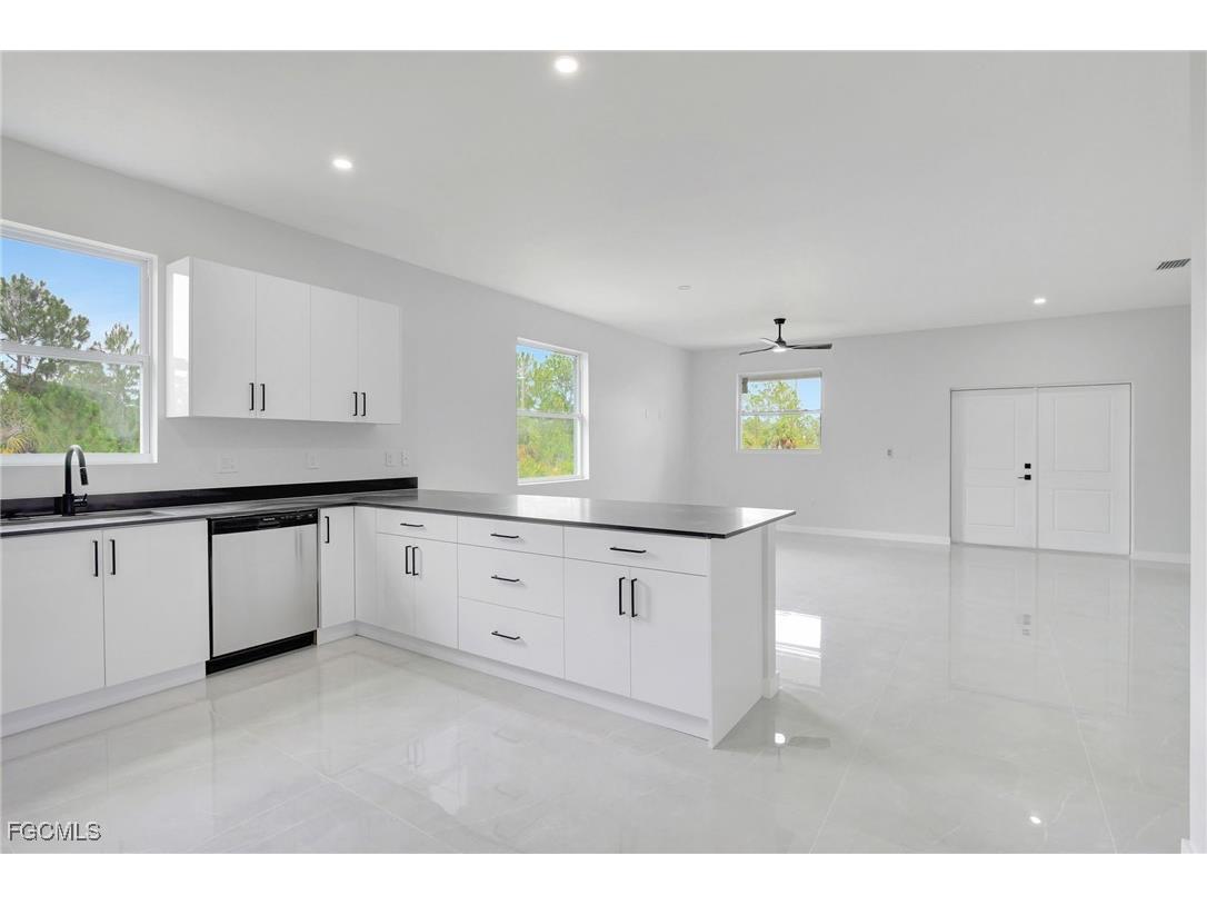 1072 Norton Avenue S Lehigh Acres FL 33974 2025021114 image11