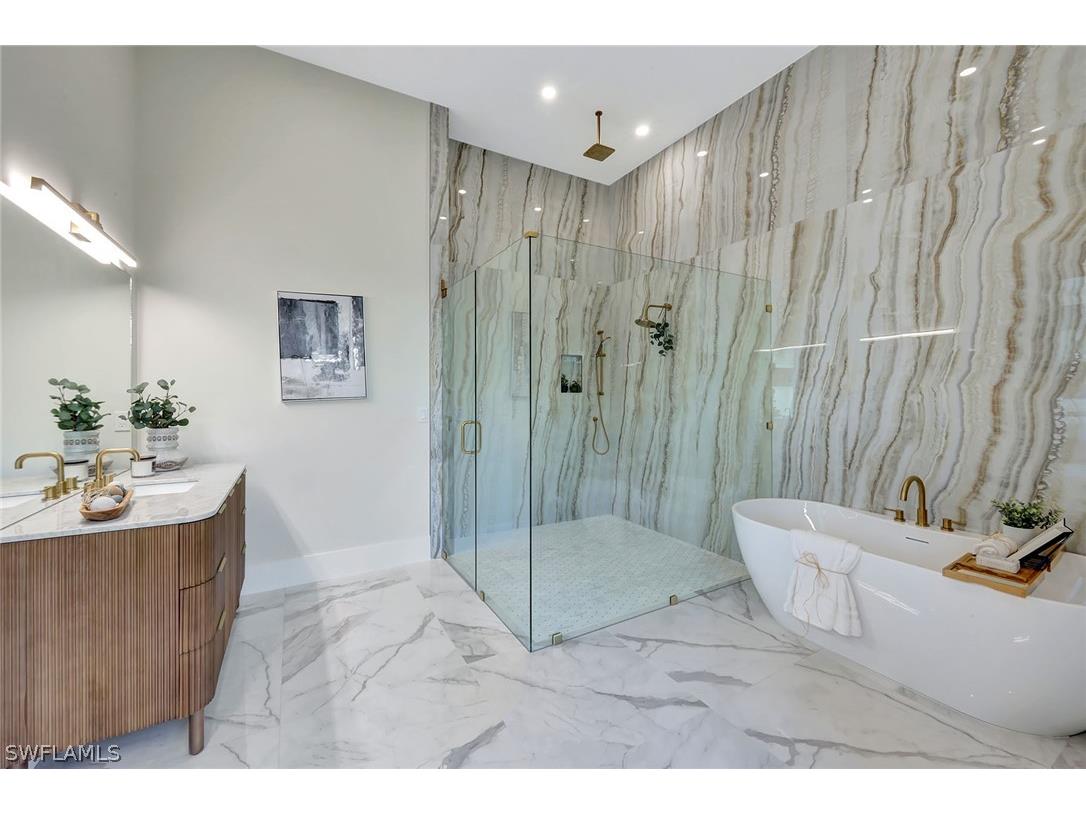 10720 Vanderbilt Drive Naples FL 34108 225007044 image19