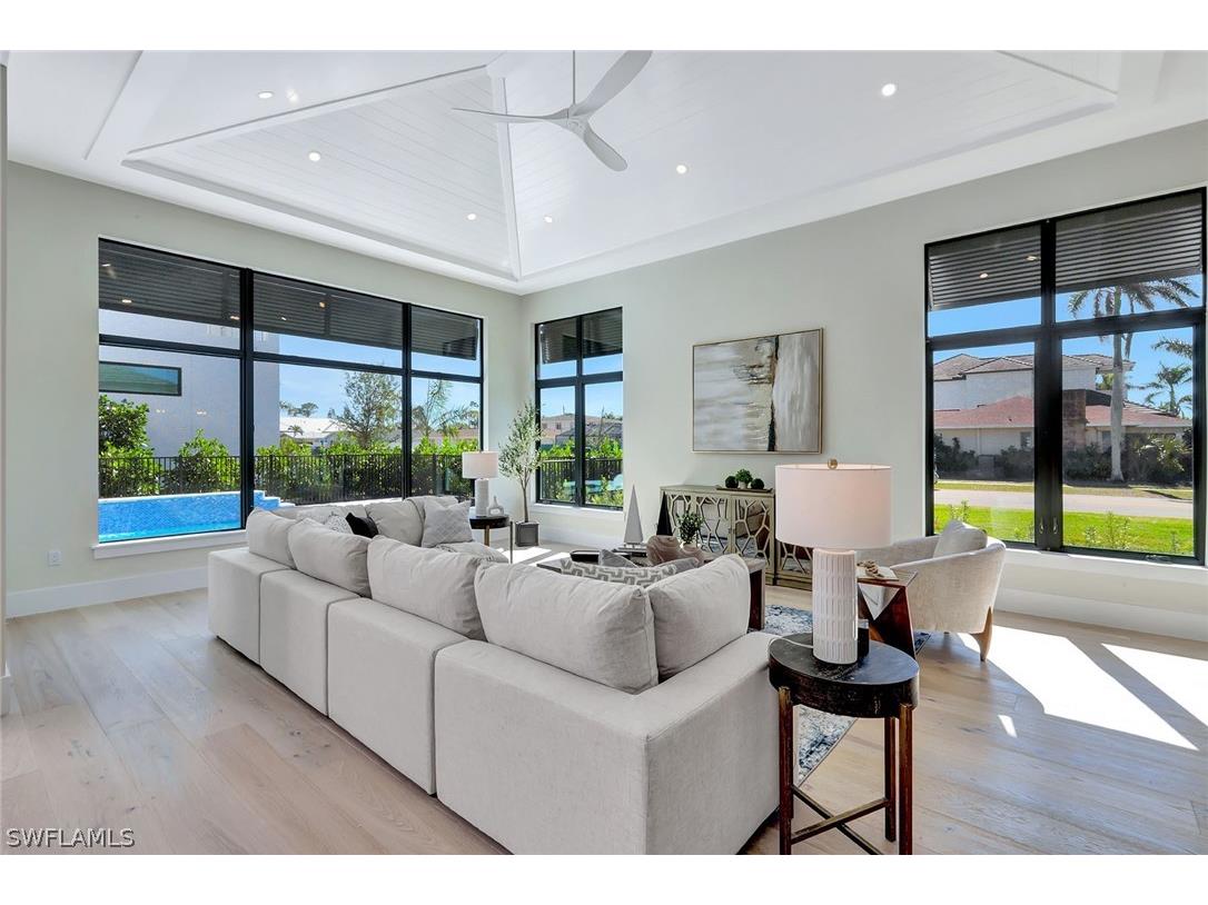 10720 Vanderbilt Drive Naples FL 34108 225007044 image6