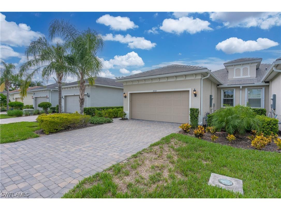 10723 Manatee Key Lane Estero FL 33928 223063703 image1