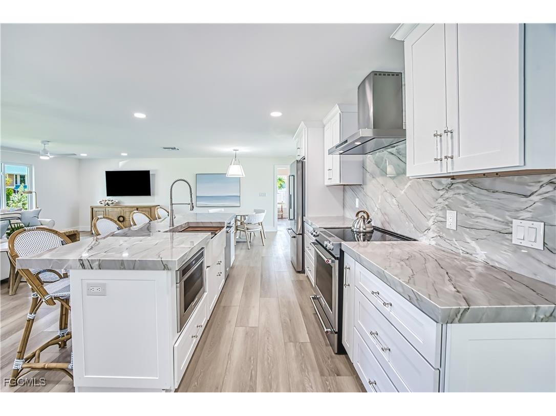 1073 Sand Castle Road Sanibel FL 33957 2025015922 image10