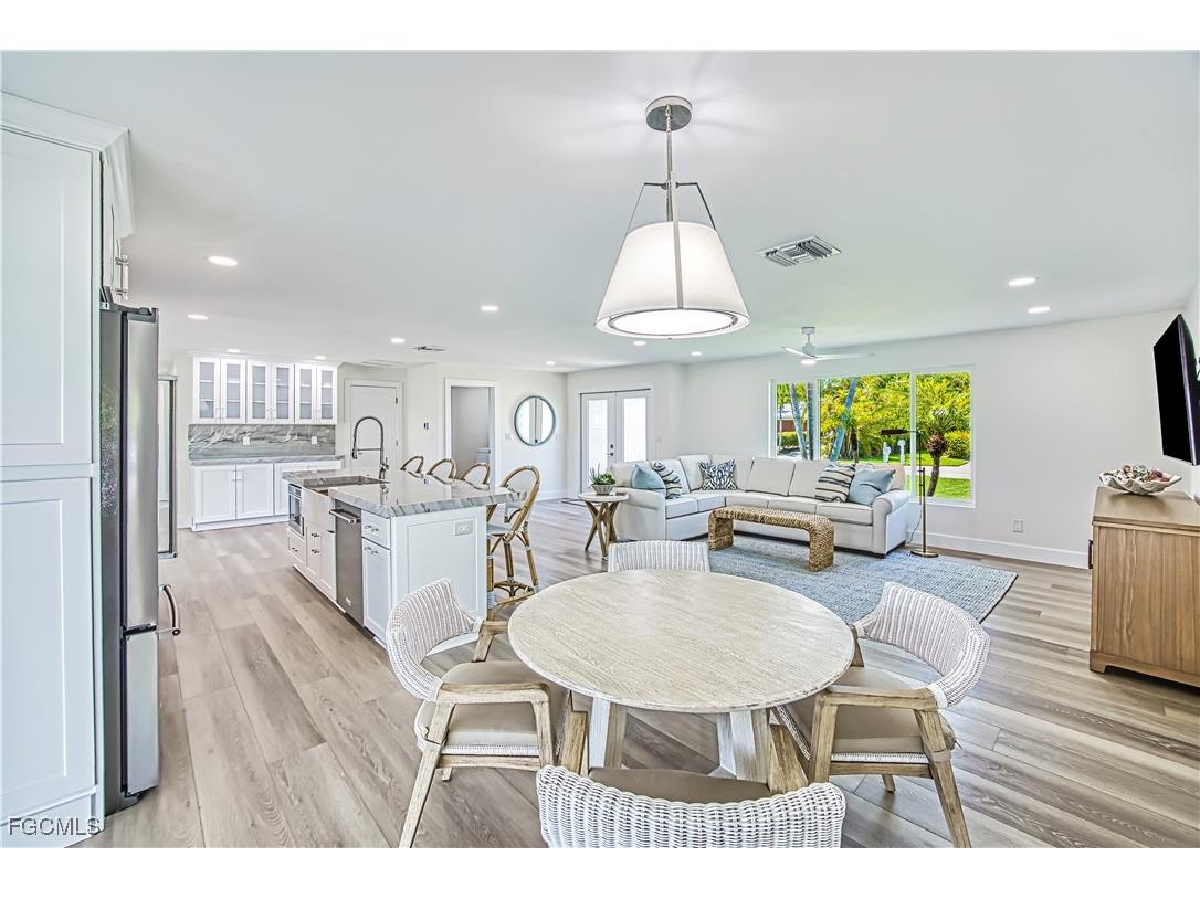 1073 Sand Castle Road Sanibel FL 33957 2025015922 image6