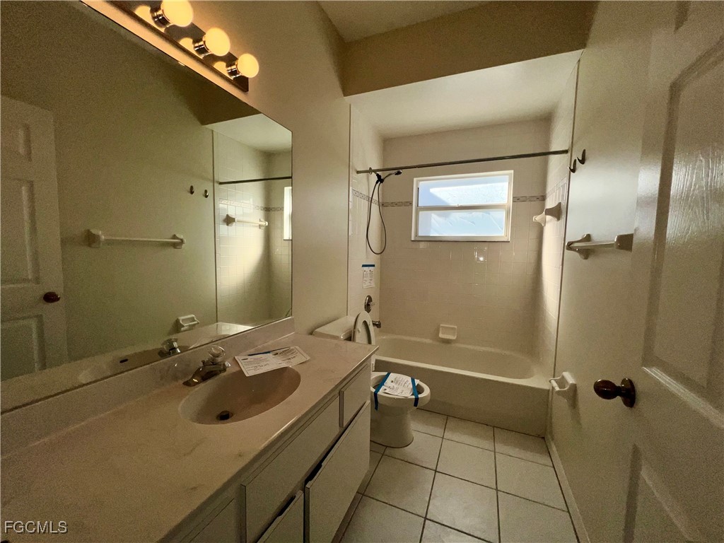 10730 Bahia Terrado Circle Estero FL 33928 2026005749 image5