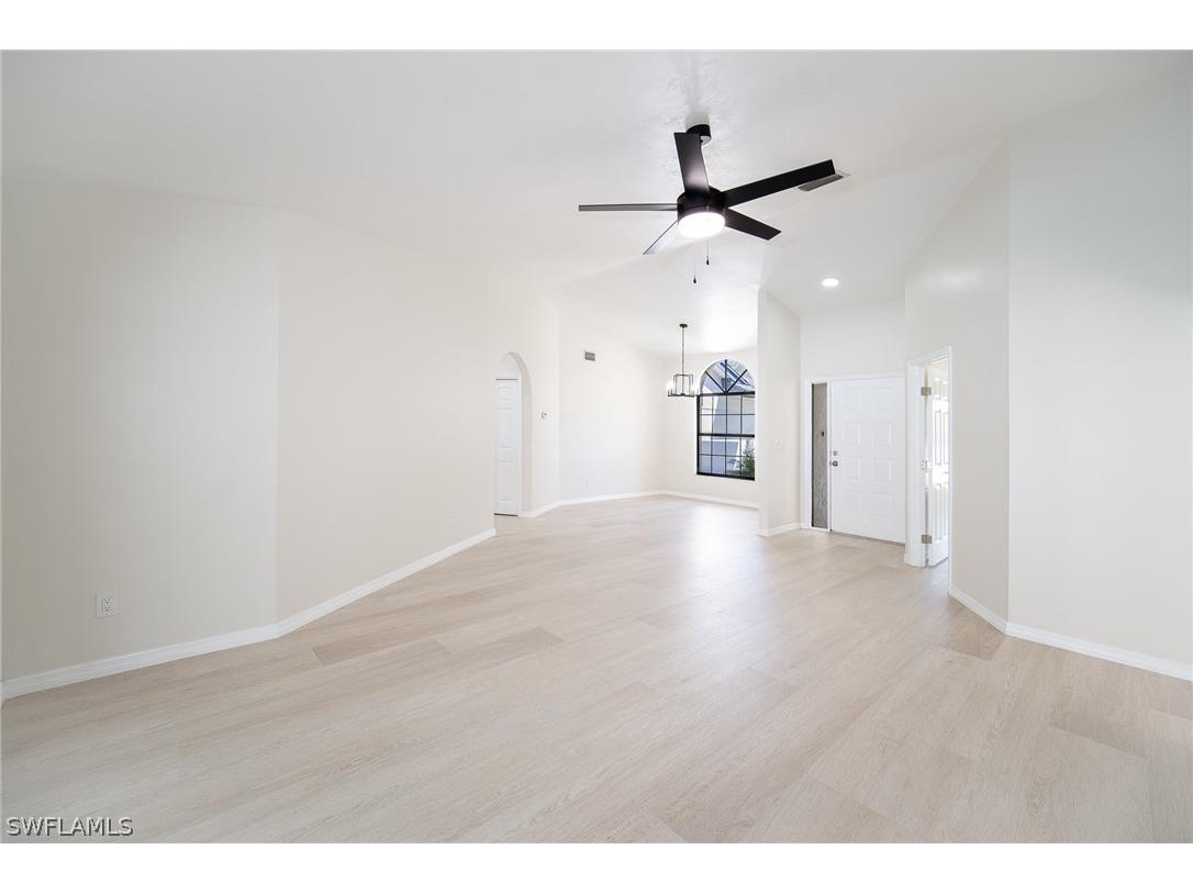 10731 Regent Circle Naples FL 34109 226009372 image12