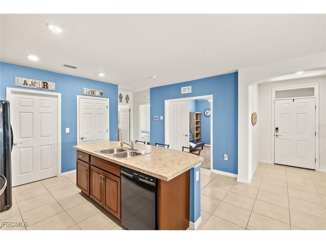 10733 Crossback Lane Lehigh Acres FL 33936 2025008010 image12