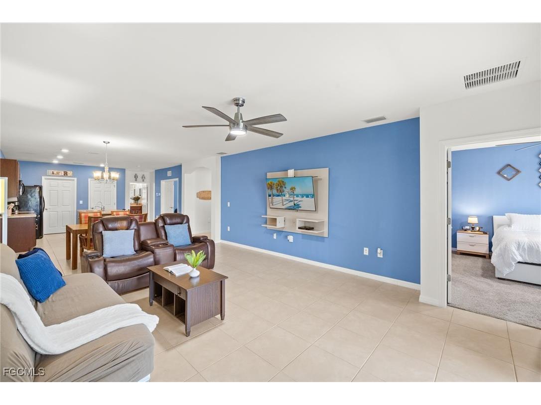 10733 Crossback Lane Lehigh Acres FL 33936 2025008010 image6