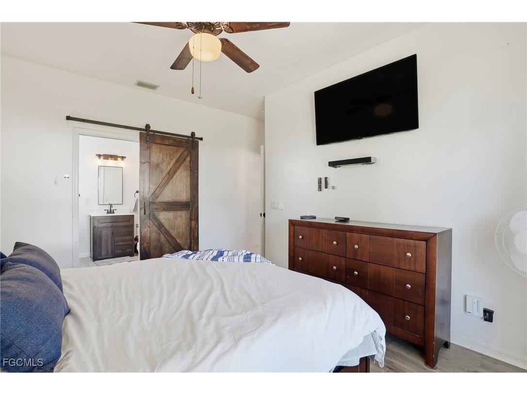 10733 Rio Mar Circle Estero FL 33928 2025015769 image17