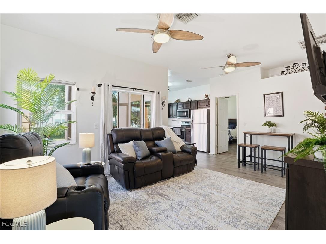 10733 Rio Mar Circle Estero FL 33928 2025015769 image2