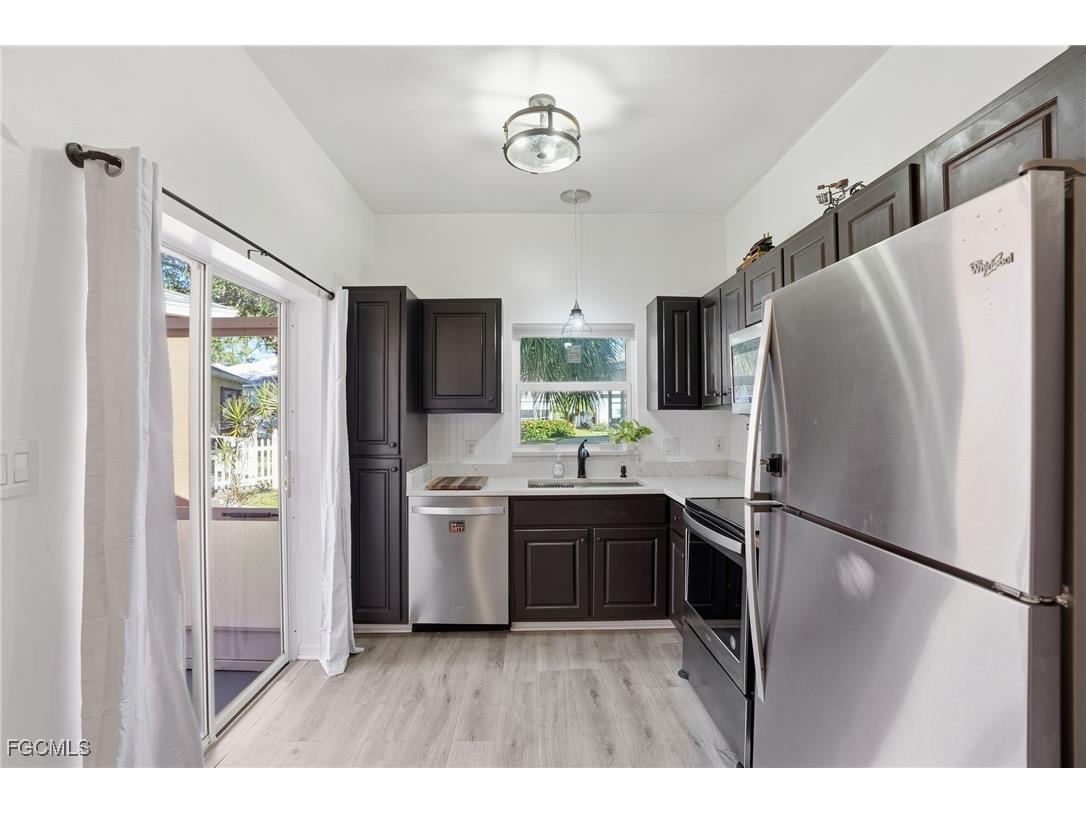 10733 Rio Mar Circle Estero FL 33928 2025015769 image5