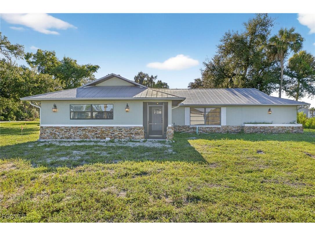 10735 Clementine Place North Fort Myers FL 33917 2025007760 image1