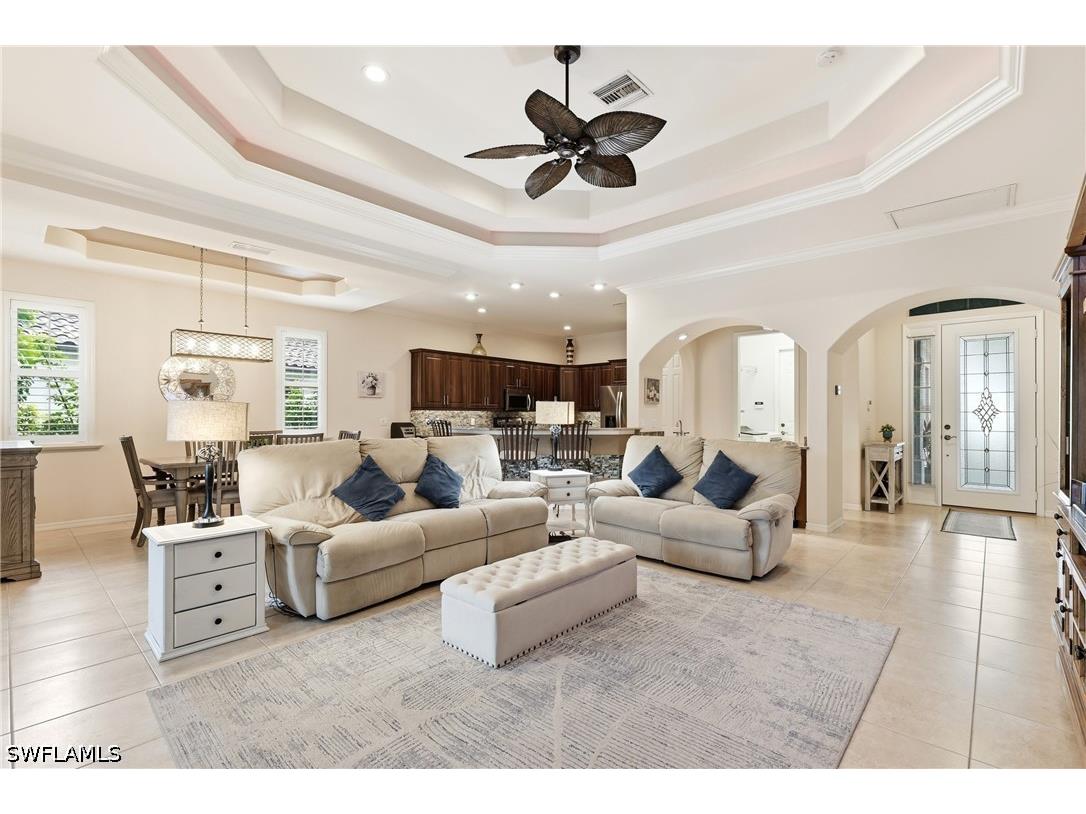 Naples FL 34119 226021204 image4