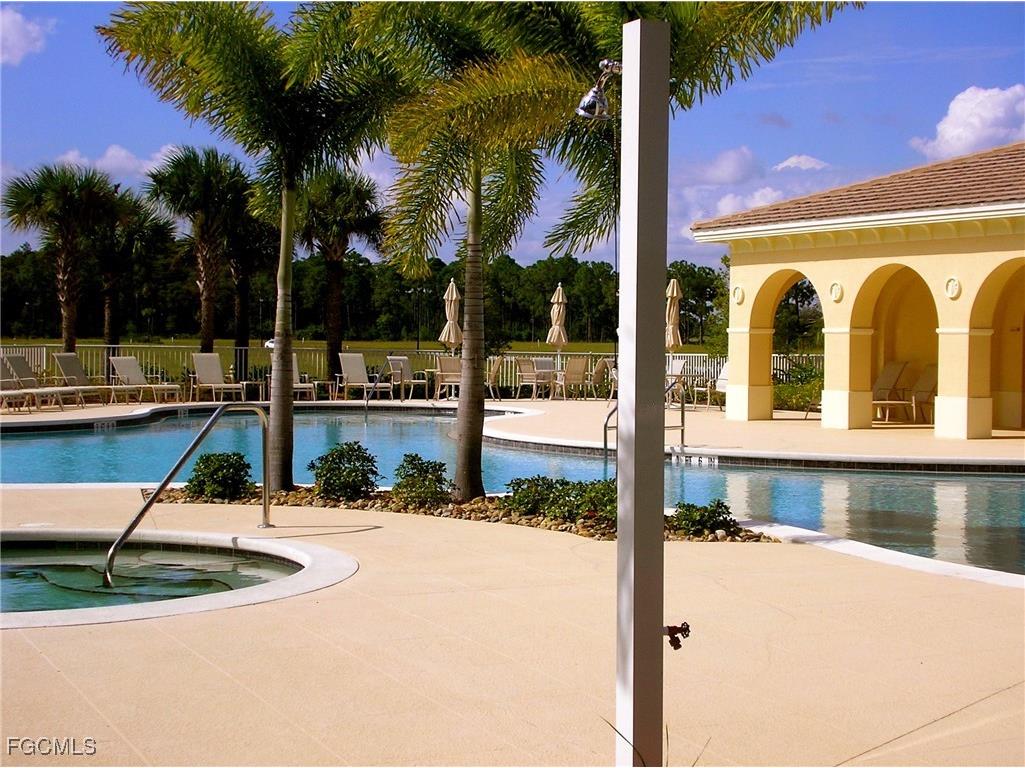 10740 Palazzo Way #201 Fort Myers FL 33913 2025007520 image1