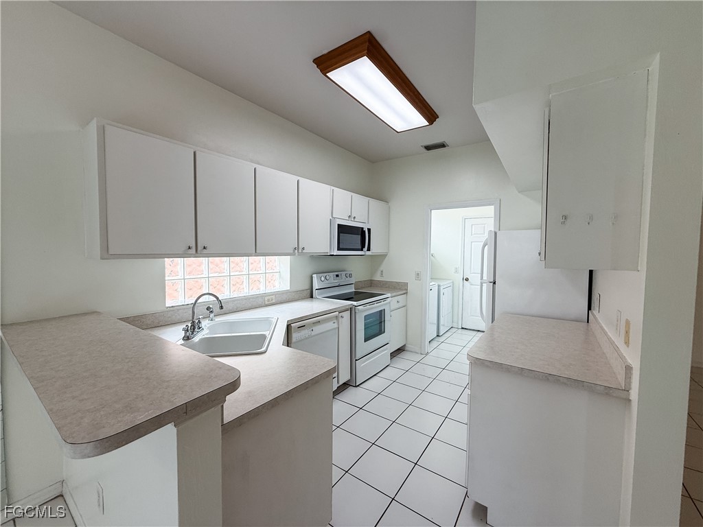 10744 Blue Bimini Circle Estero FL 33928 2025002423 image12