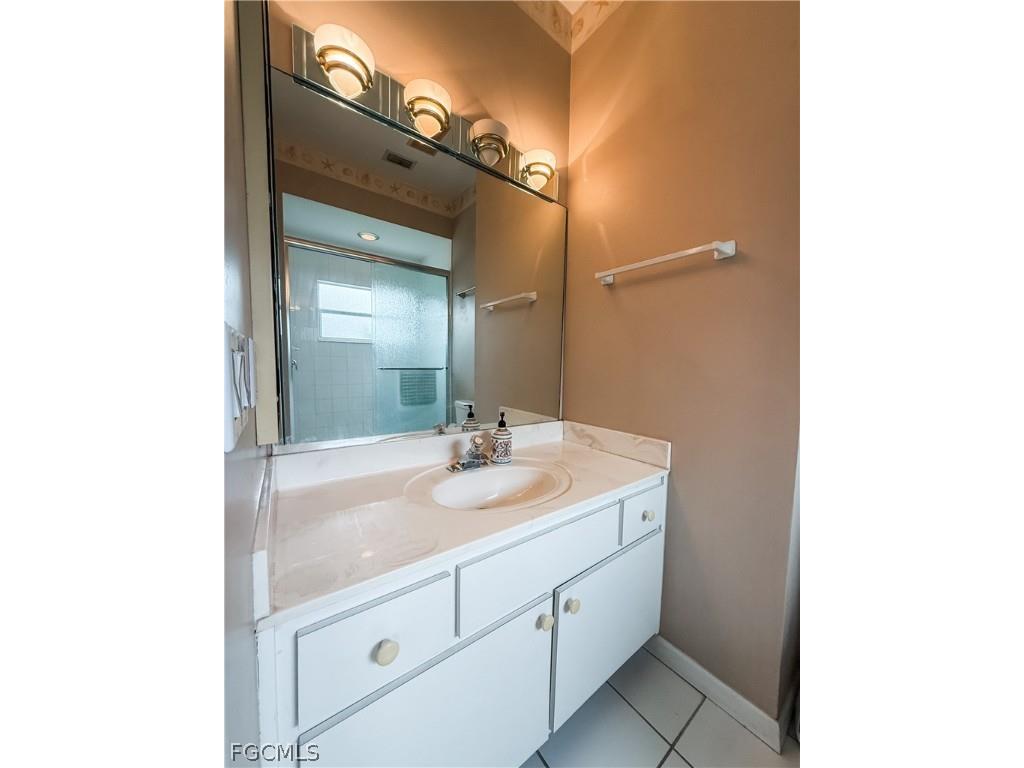 10744 Blue Bimini Circle Estero FL 33928 2026008650 image18