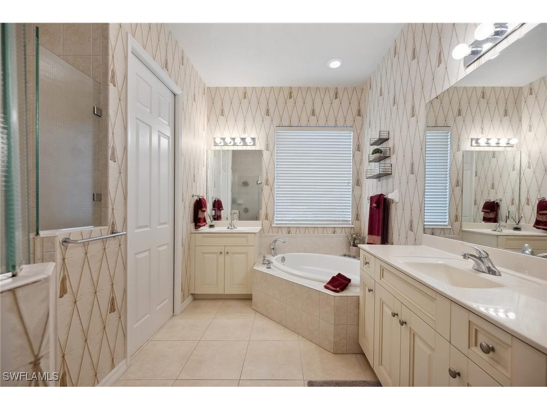 10748 Fieldfair Drive Naples FL 34119 225081386 image21