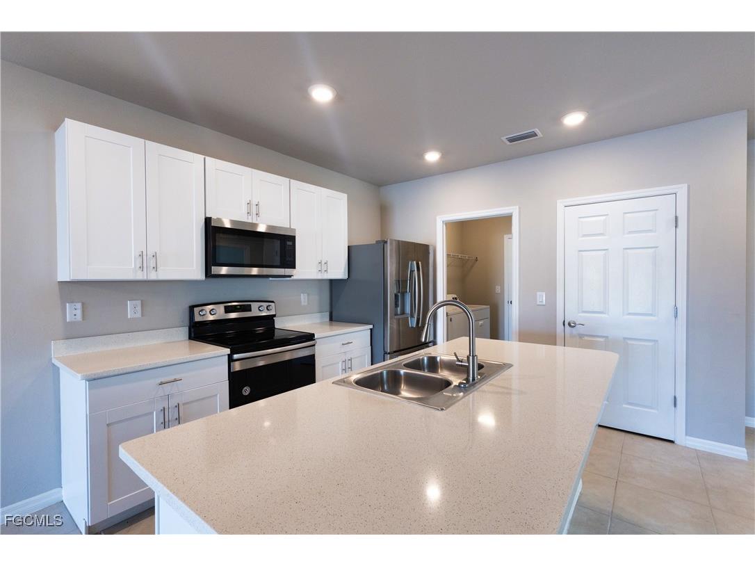 10749 Crossback Lane Lehigh Acres FL 33936 2025022437 image12