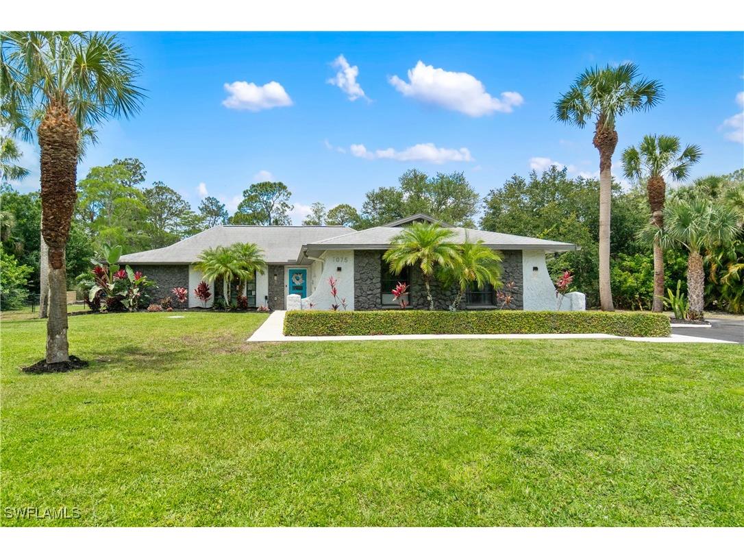 1075 31st Street SW Naples FL 34117 225045045 image1