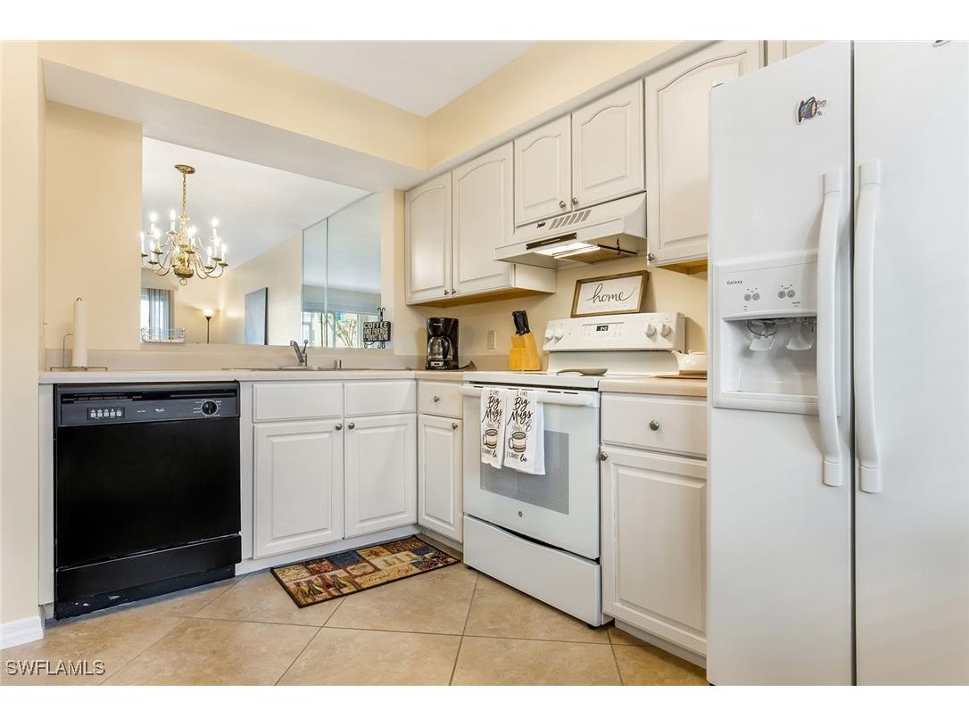 1075 Foxfire Lane #103 Naples FL 34104 225059098 image8