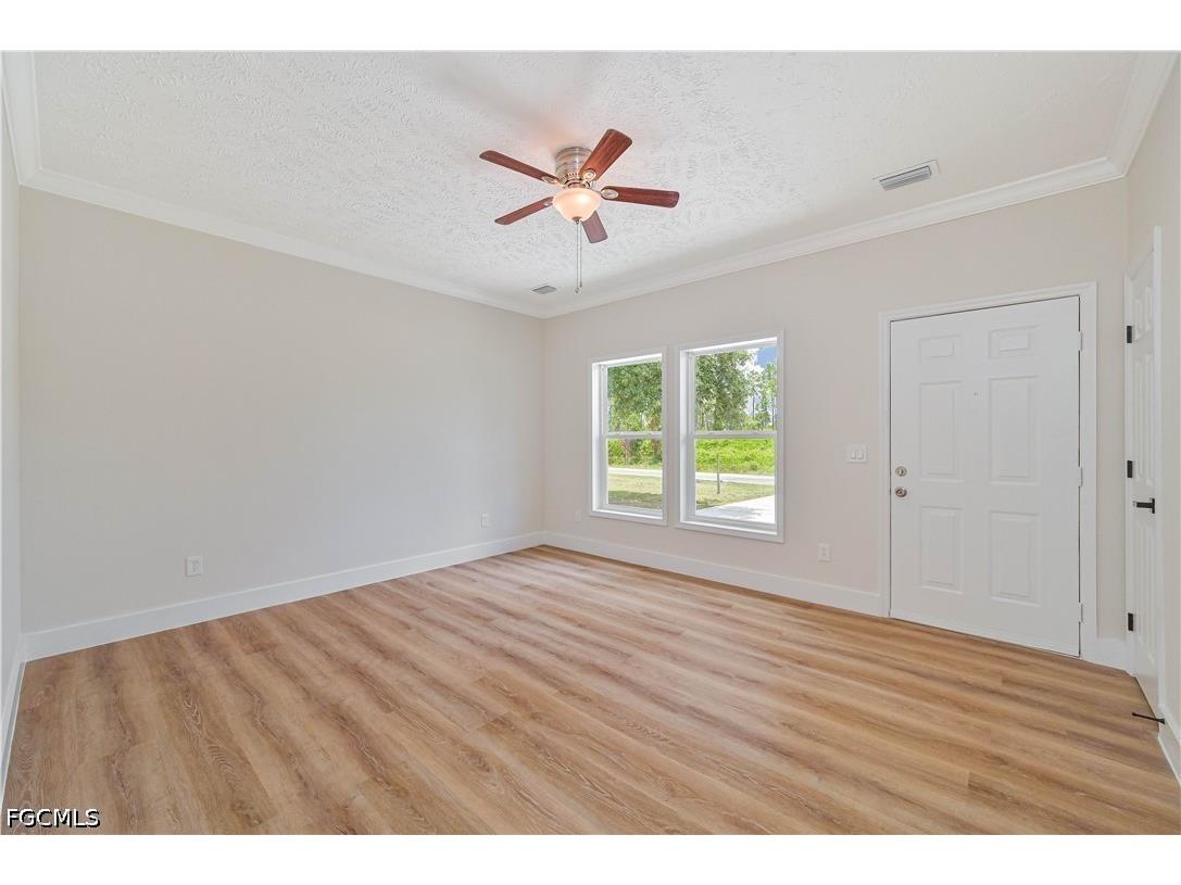 1076/1078 Ainsworth Street E Lehigh Acres FL 33974 2026022188 image3