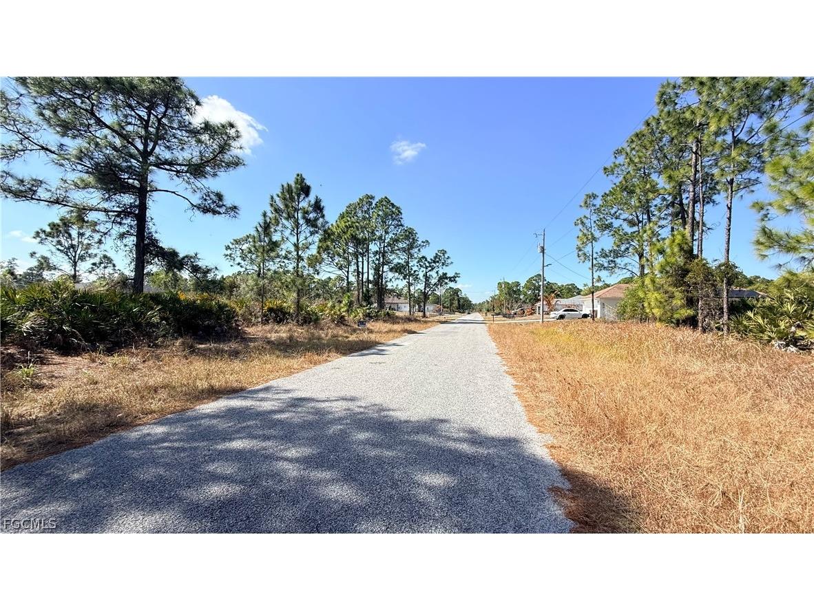 1076 Bells Street E Lehigh Acres FL 33974 2026008788 image2