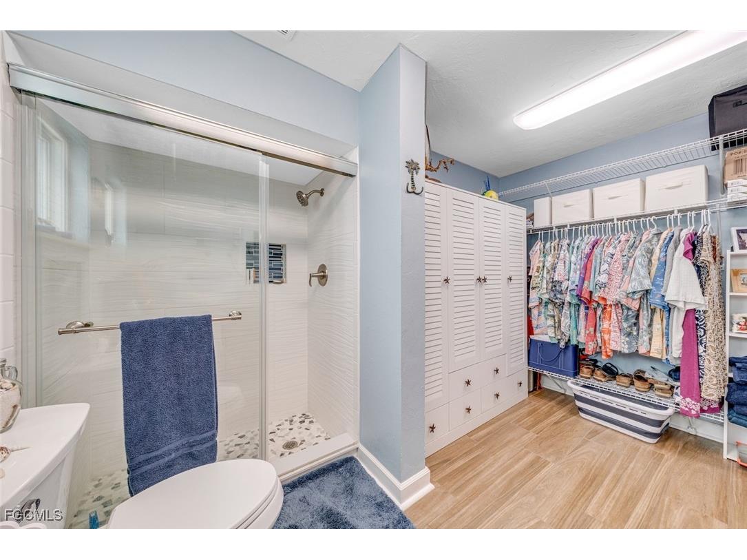 1076 Captains Walk Street Sanibel FL 33957 2025021024 image31