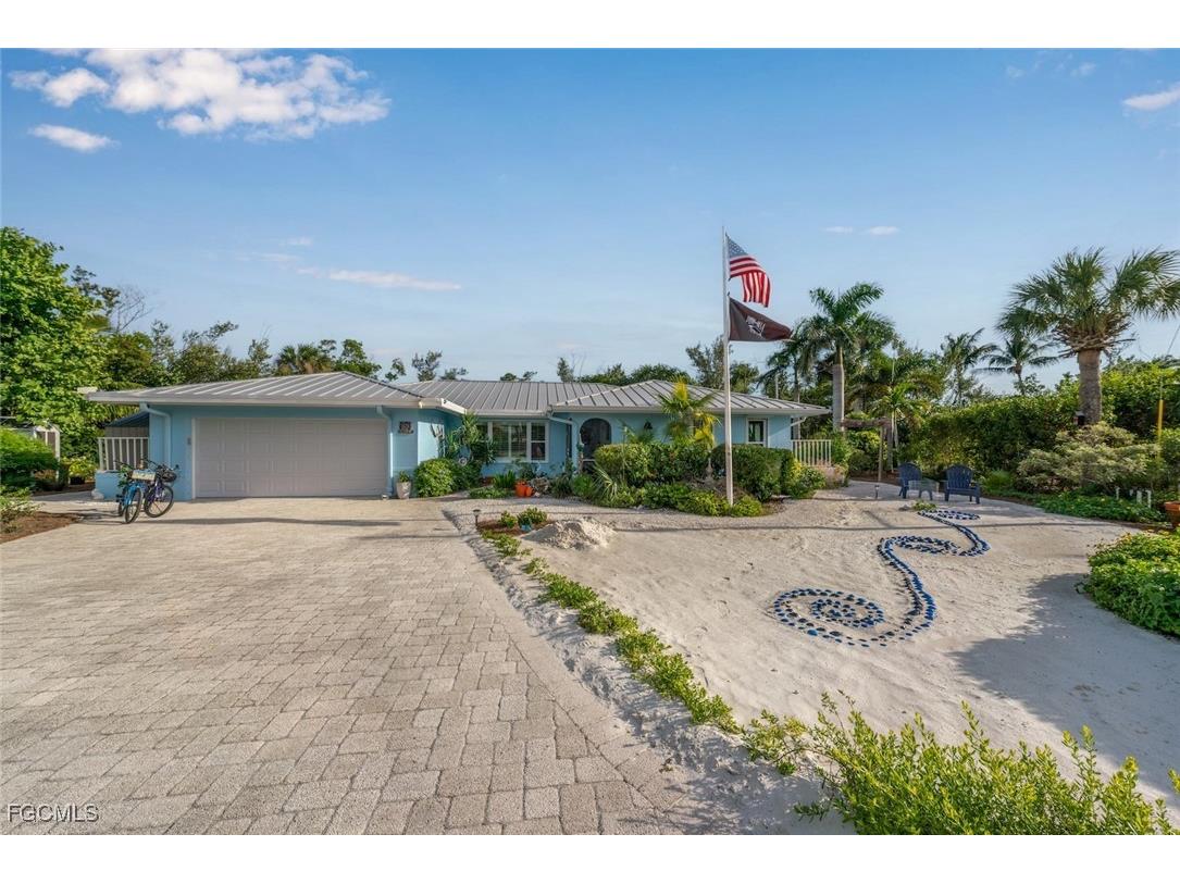 1076 Captains Walk Street Sanibel FL 33957 2025021024 image46