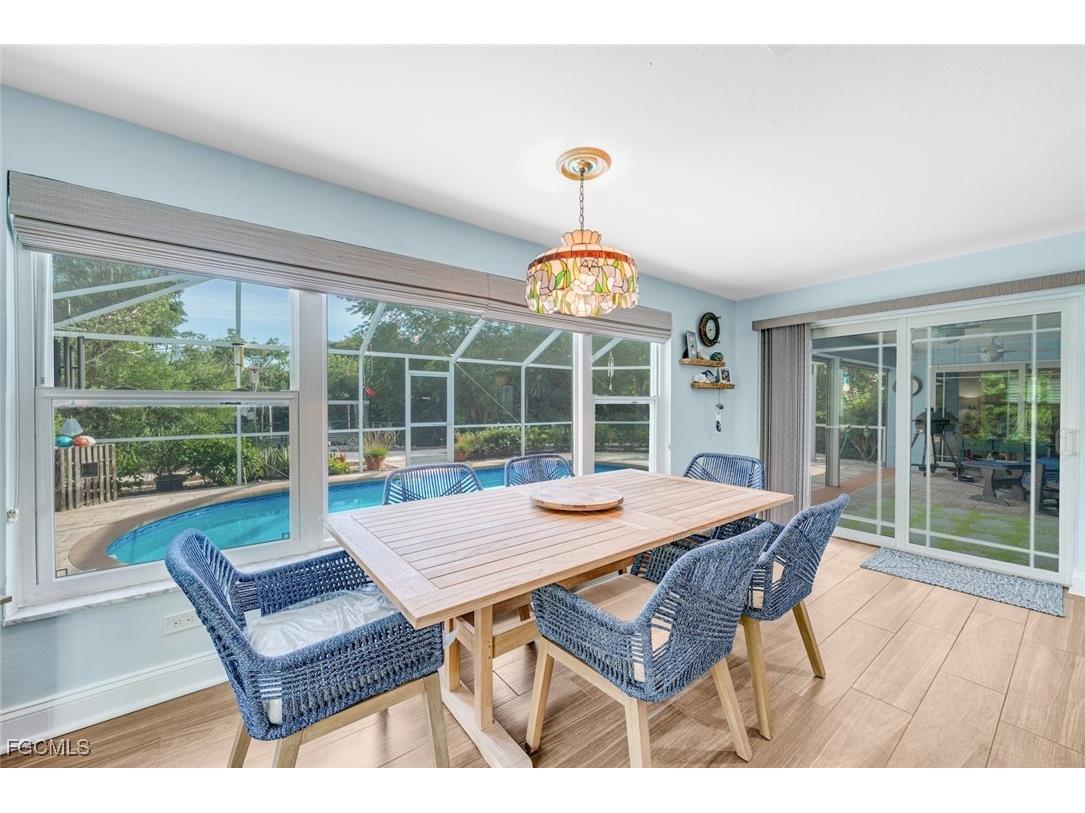 1076 Captains Walk Street Sanibel FL 33957 2025021024 image7