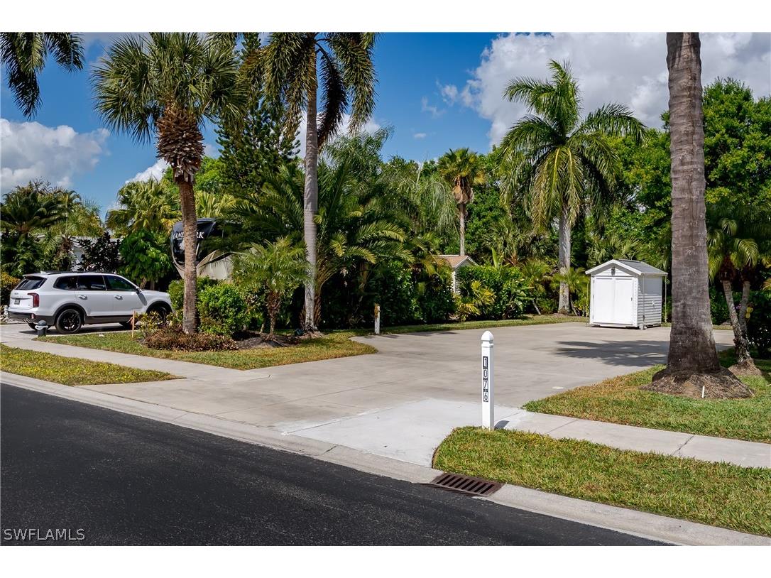 1076 Diamond Lake Circle Naples FL 34114 226007498 image11
