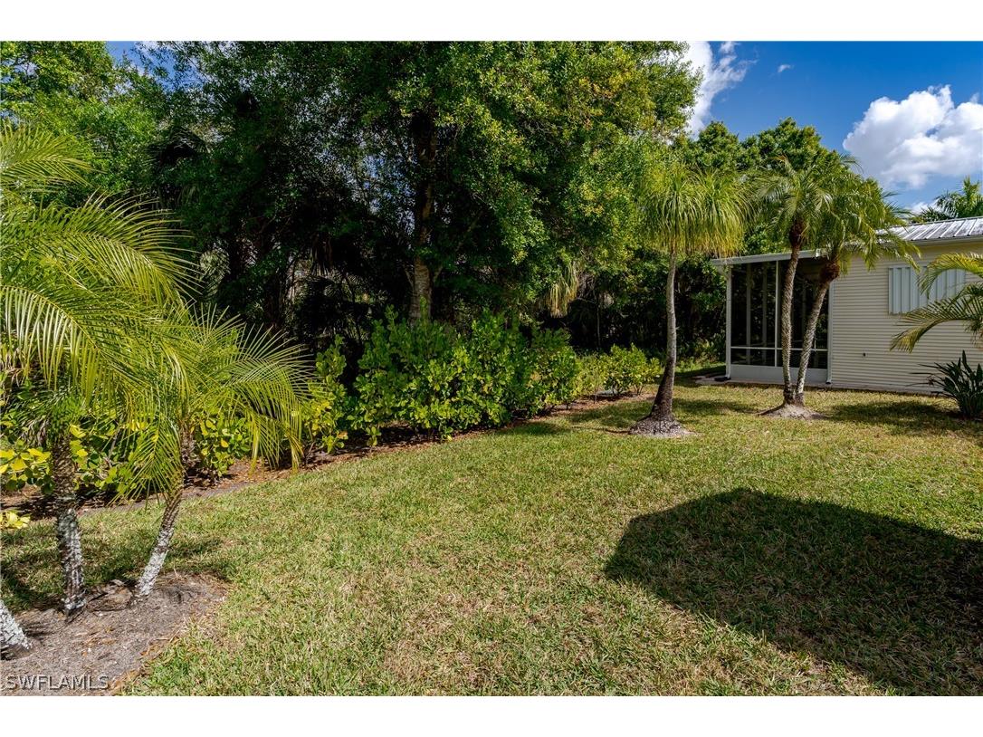 1076 Diamond Lake Circle Naples FL 34114 226007498 image2
