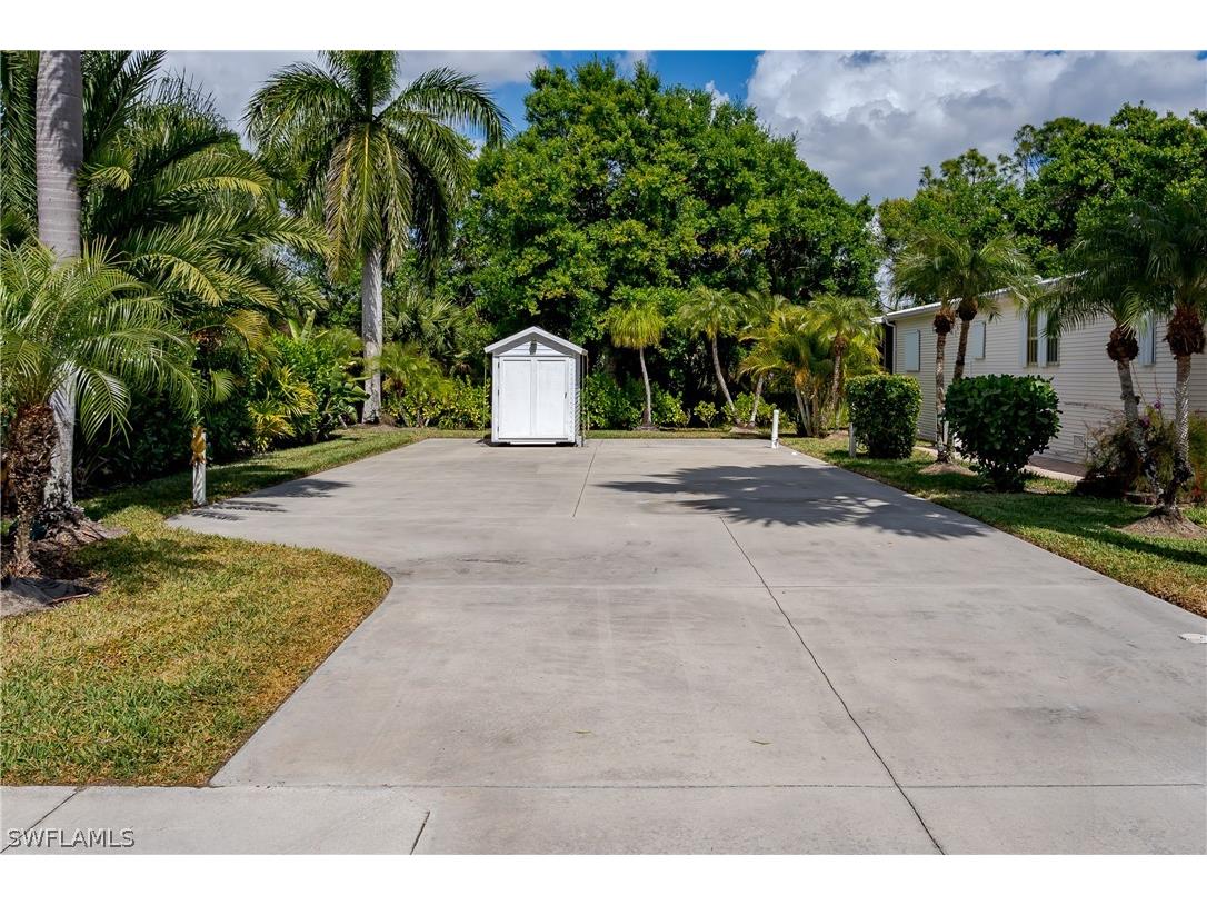 1076 Diamond Lake Circle Naples FL 34114 226007498 image29