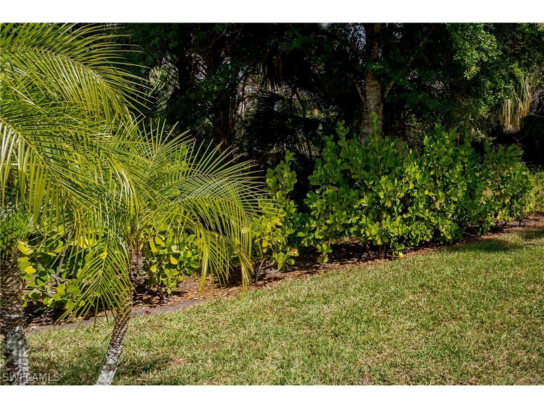 1076 Diamond Lake Circle Naples FL 34114 226007498 image3
