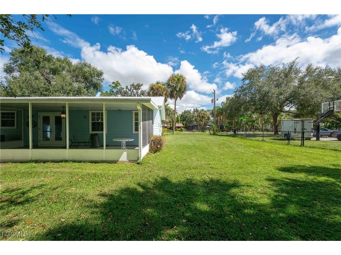 1076 Park Drive Labelle FL 33935 2025012998 image30