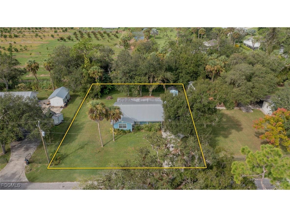 1076 Park Drive Labelle FL 33935 2025012998 image40