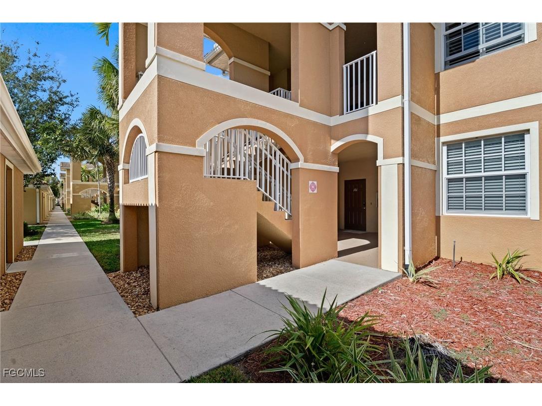 1076 Winding Pines Circle #101 Cape Coral FL 33909 2026000101 image4