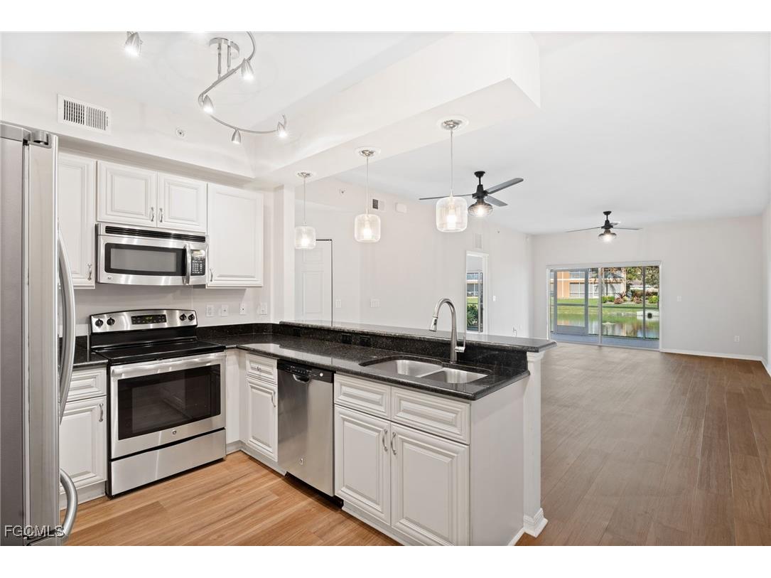 1076 Winding Pines Circle #101 Cape Coral FL 33909 2026000101 image6