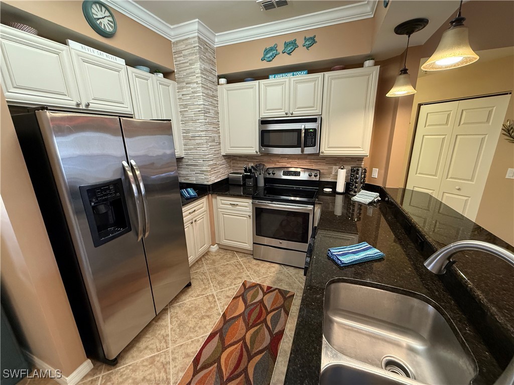 1076 Winding Pines Circle #203 Cape Coral FL 33909 226001221 image3