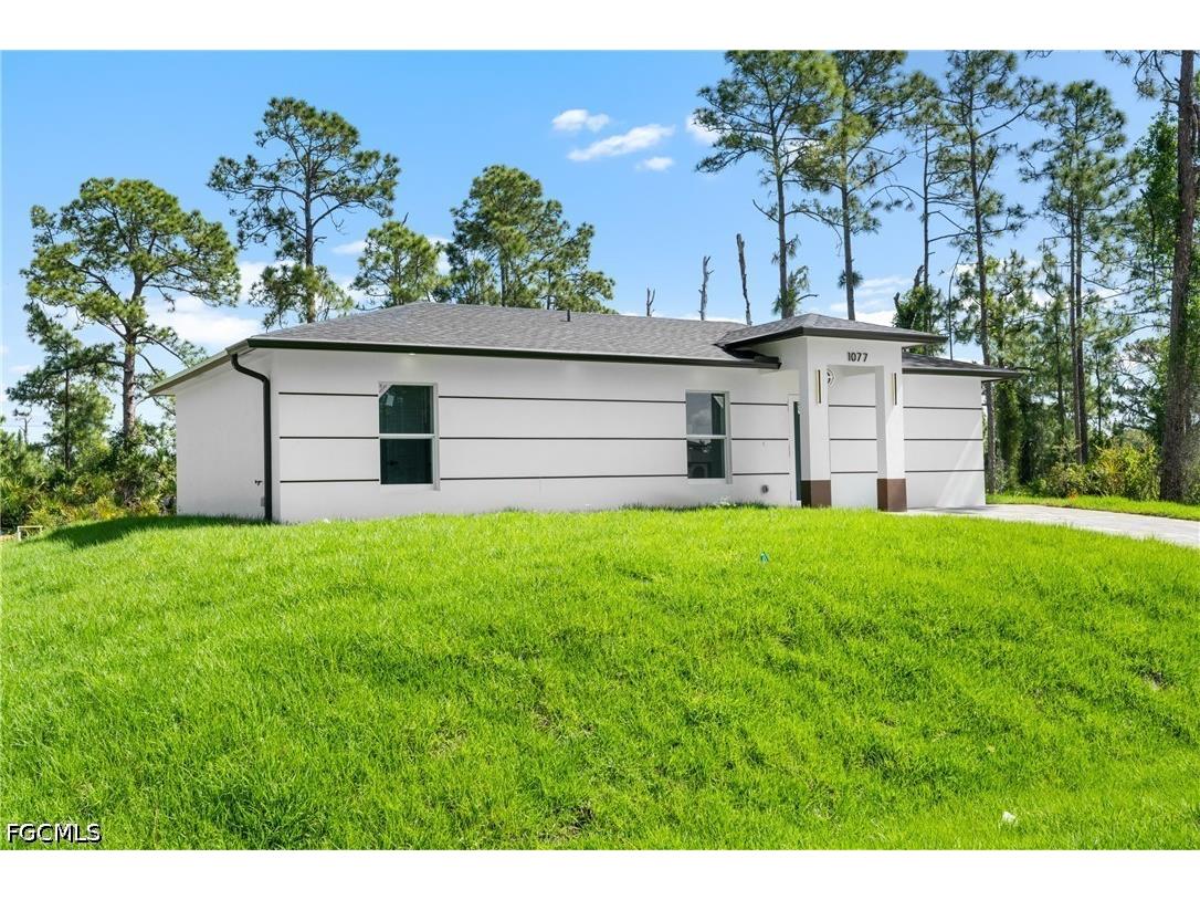1077 Merry Street E Lehigh Acres FL 33974 2026020220 image2