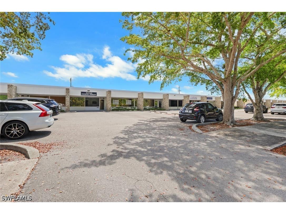 1078 1080 1082 6th Avenue N #18 19 20 Naples FL 34102 226015693 image10