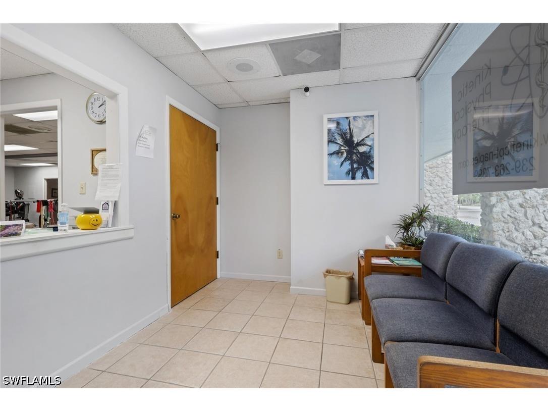 1078 1080 1082 6th Avenue N #18 19 20 Naples FL 34102 226015693 image11